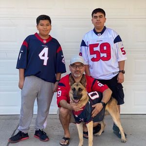 Meet your Posher, Noe